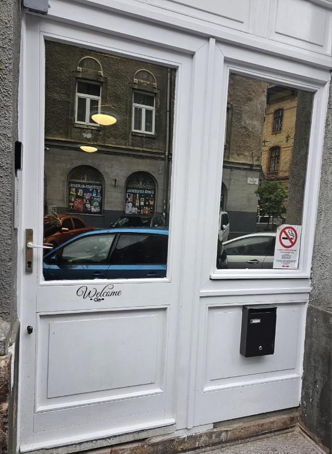 7Dab 0-9 Contactless Self Check-In Apartamento Budapeste Exterior foto
